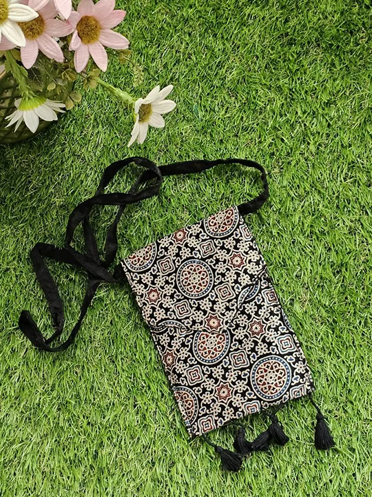 black sling bag