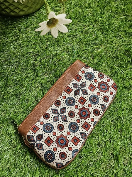 white star print pouch