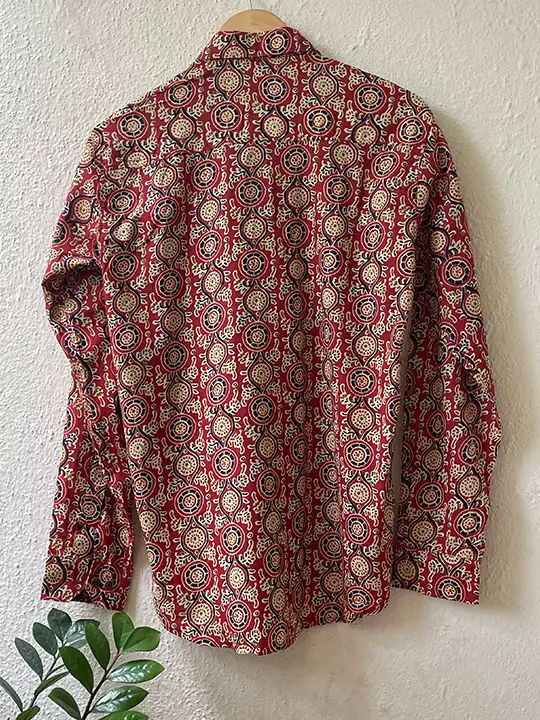 maroon printed shirt