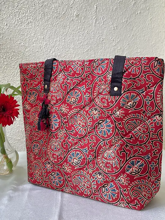 red tote bag back