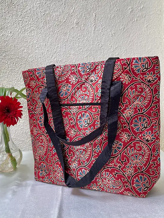 red tote bag