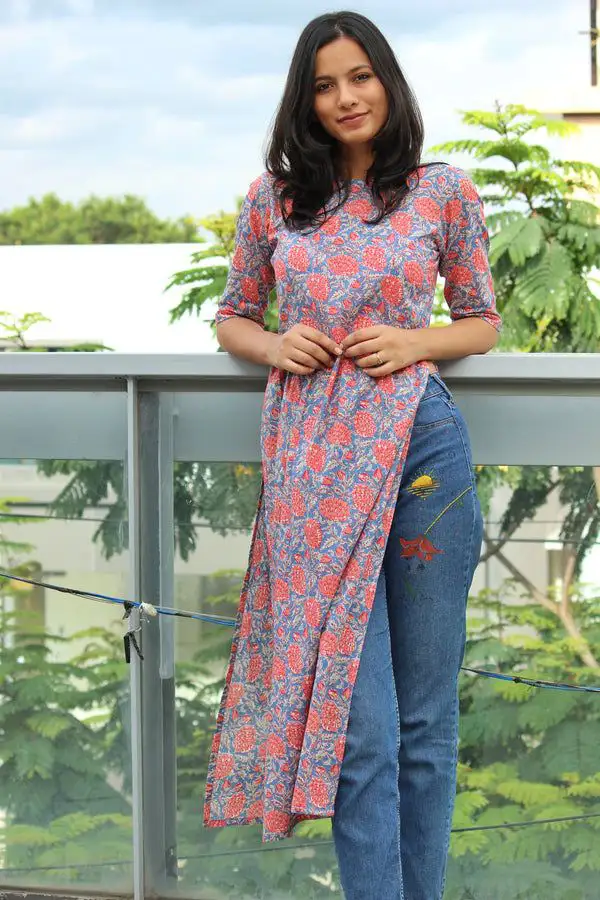 high slit kurtis