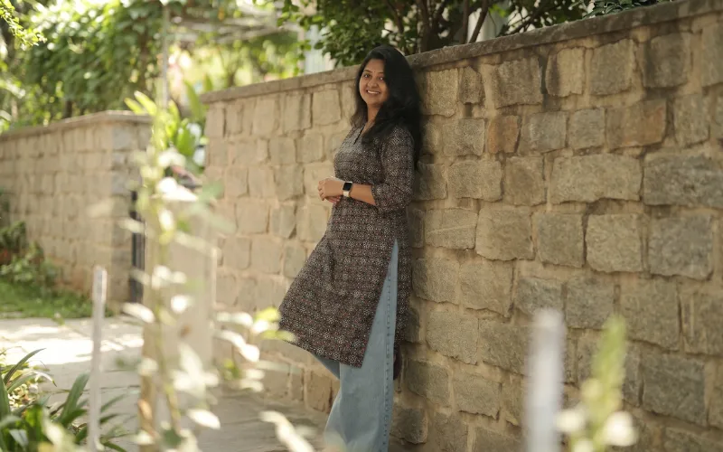 straight kurti for apple shape body for women